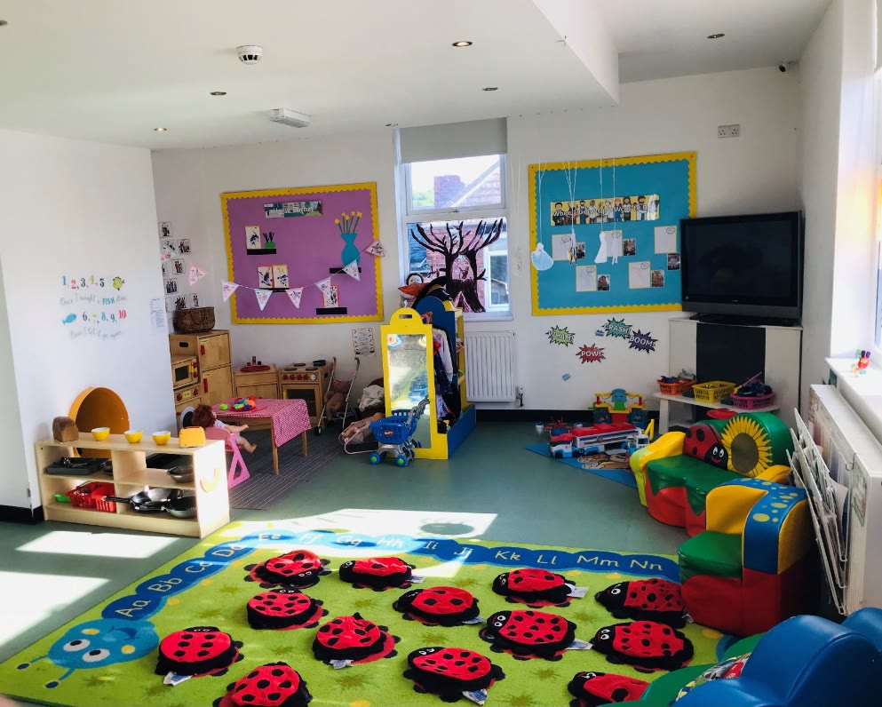 Tweenie Room at Playmates